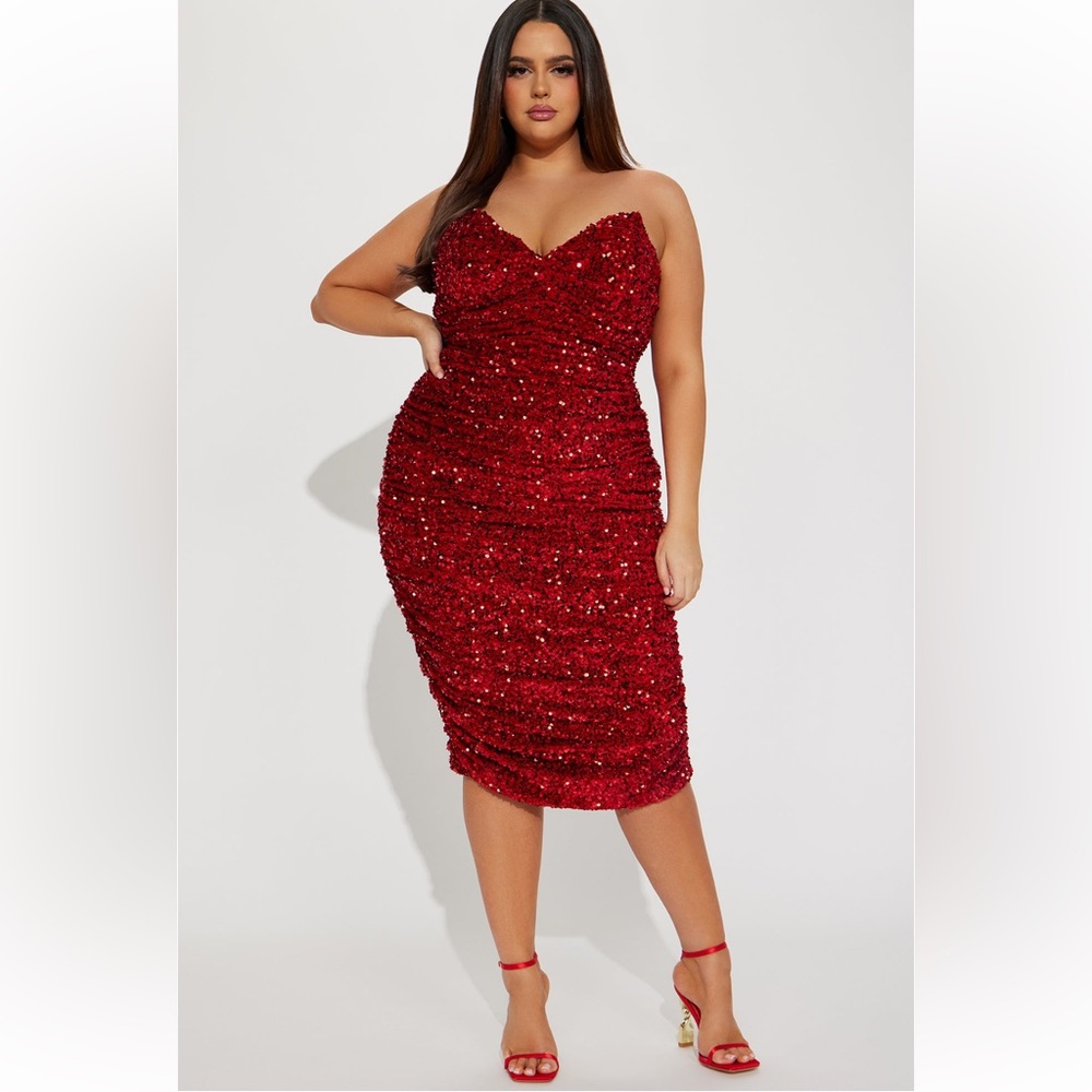 Sahara Sequin Midi Dress - Red